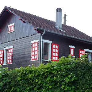 https://les-fougeres-sevrier.hotels-rhonealpes.com